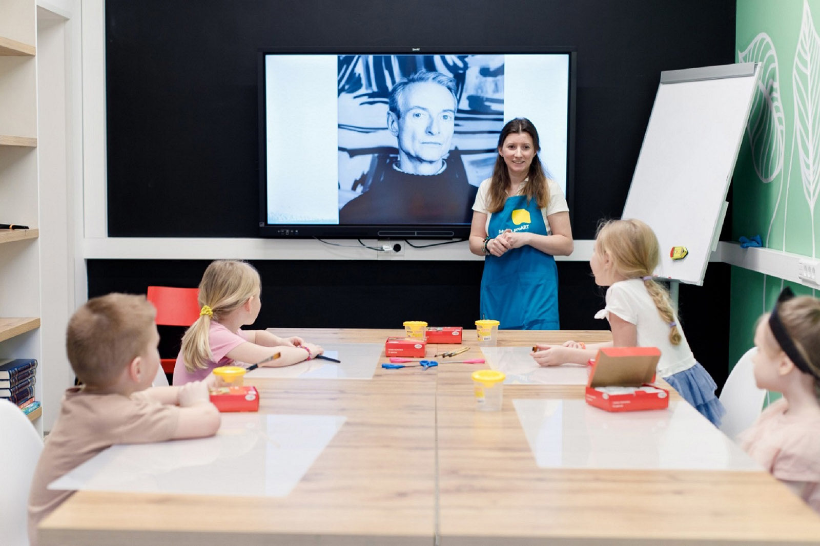 «Детям про искусство» в библиотеке № 250 – события на сайте «Московские Сезоны»