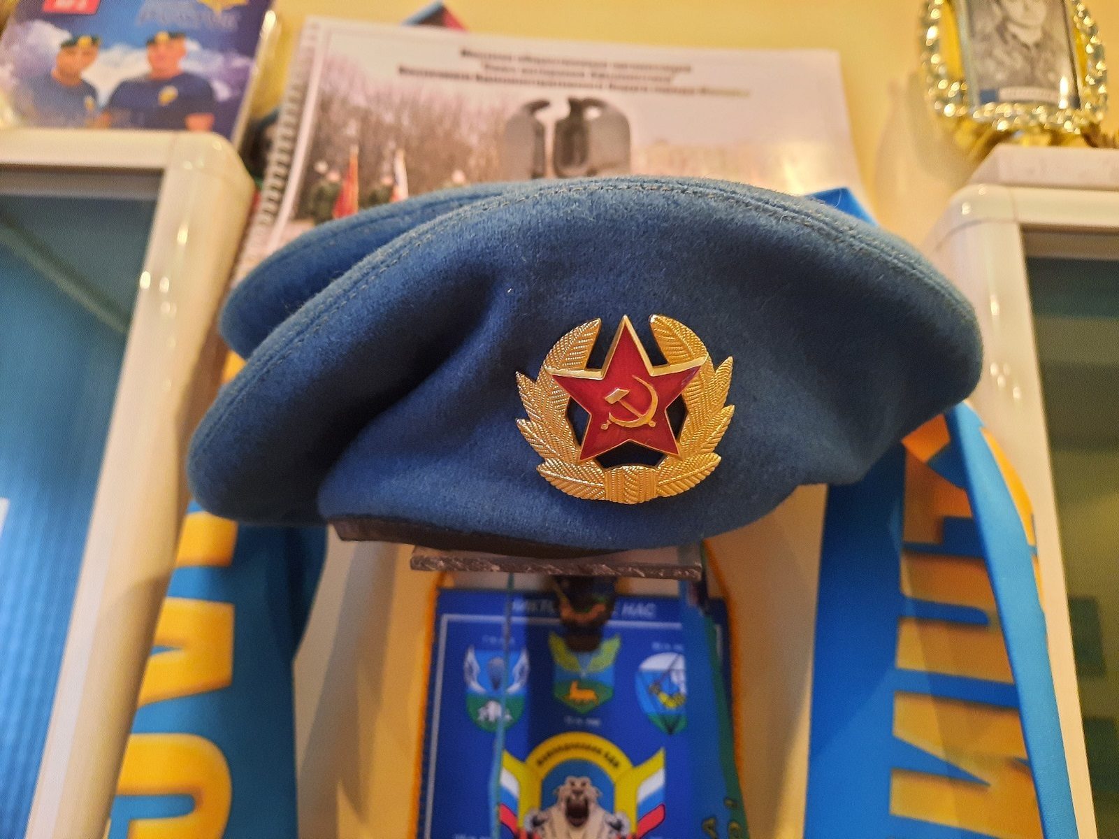 «Небесного цвета береты» в Государственном выставочном зале истории войны в Афганистане – события на сайте «Московские Сезоны»