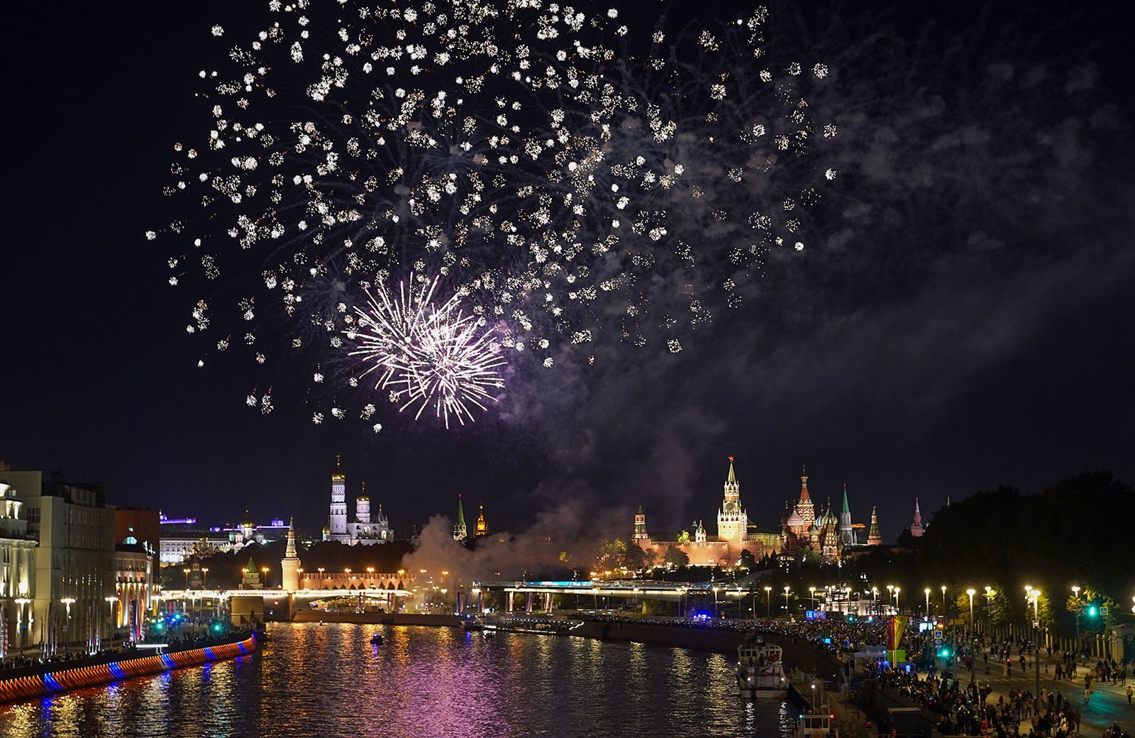 «Москва… Этим городом древним я пленен навсегда…» в библиотеке № 243 – события на сайте «Московские Сезоны»