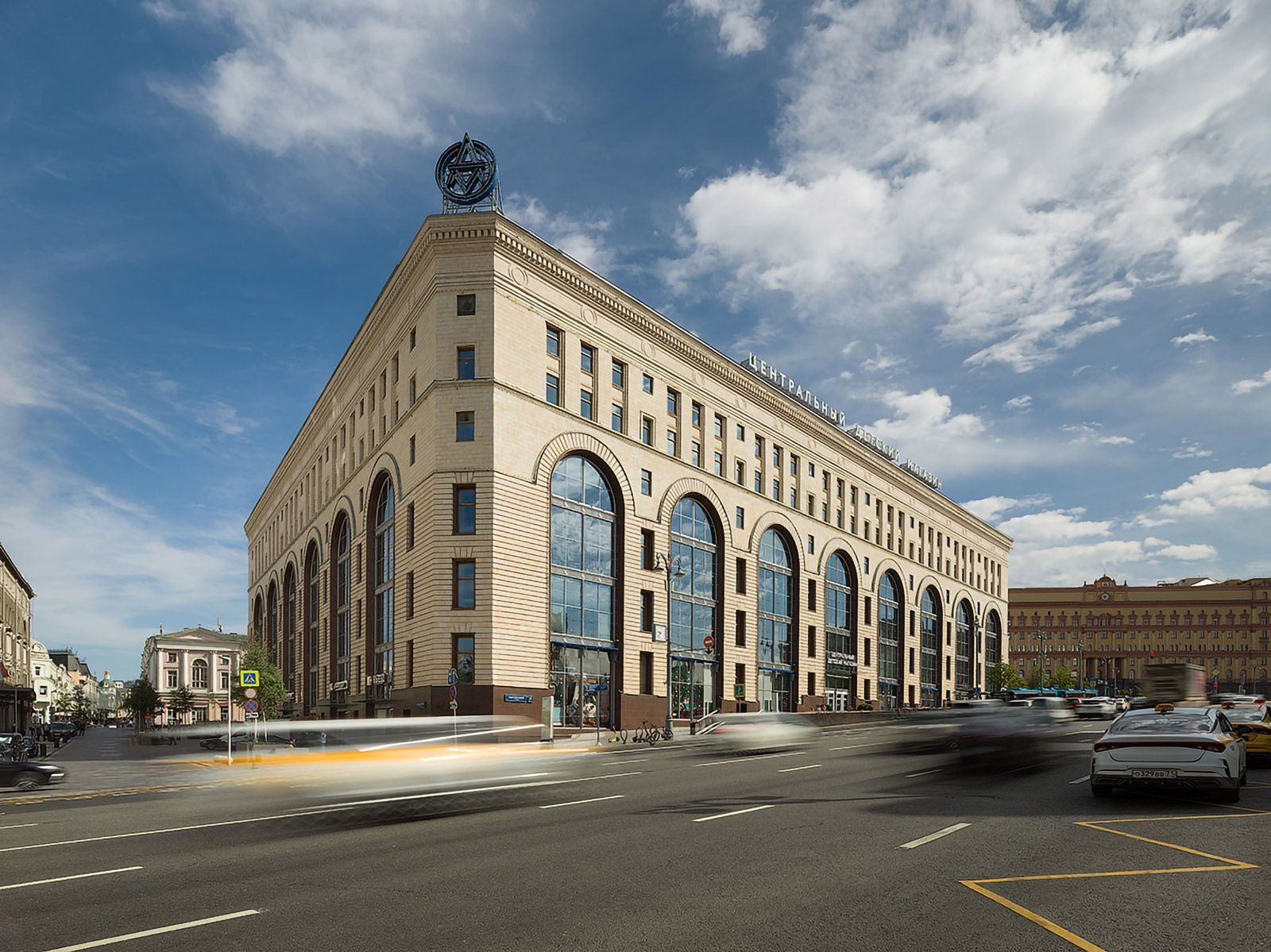 День города в Центральном детском магазине на Лубянке – события на сайте «Московские Сезоны»