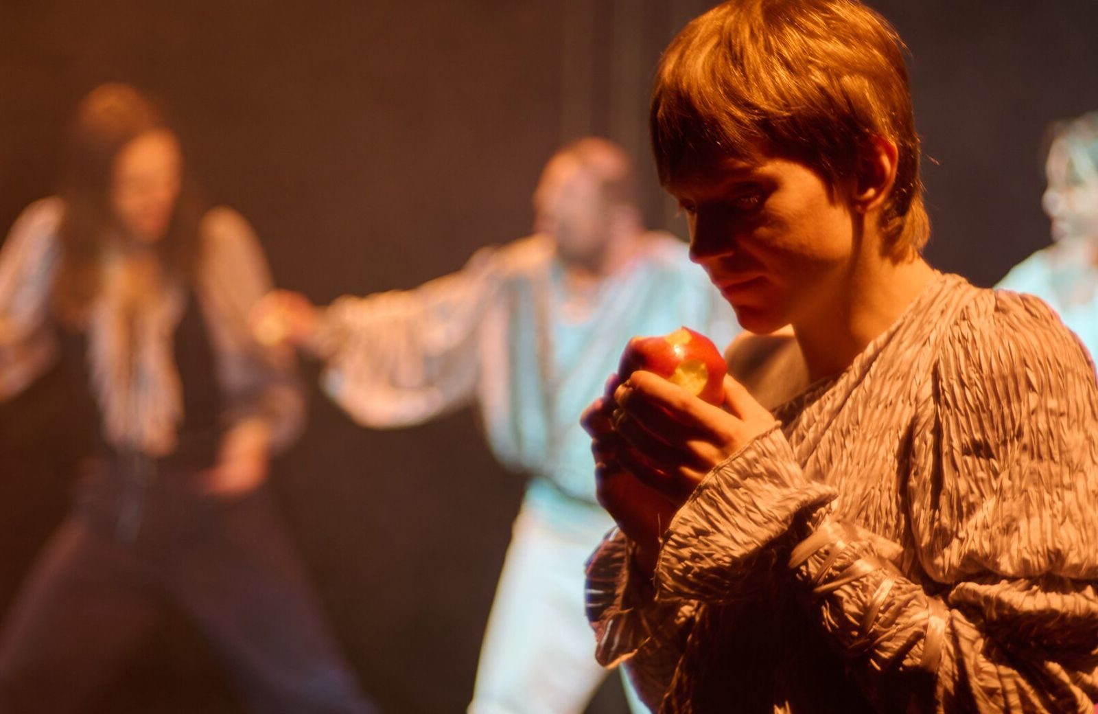 «Игра в жемчуг» в Культурном центре ЗИЛ – события на сайте «Московские Сезоны»