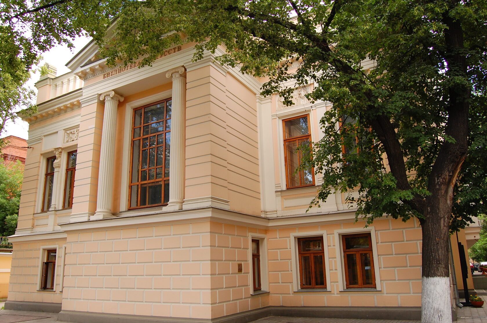 «Усадьба с историей» в библиотеке искусств имени А.П. Боголюбова – события на сайте «Московские Сезоны»