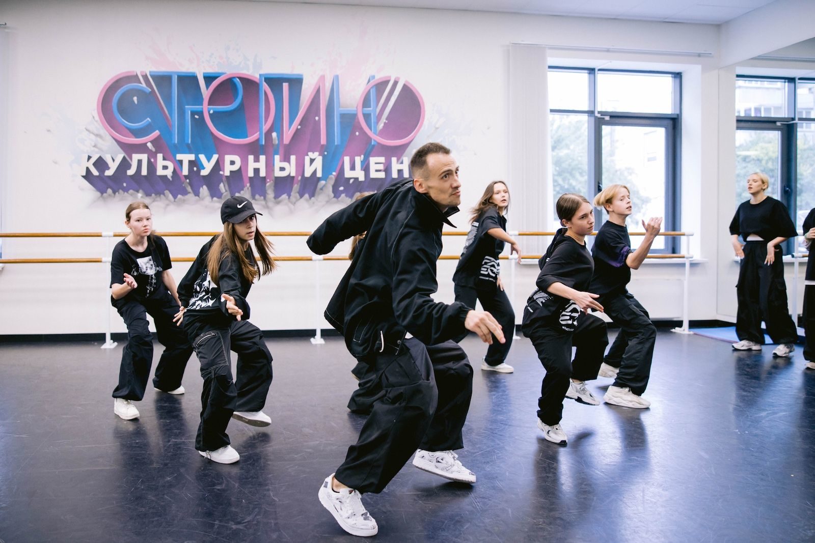 Занятия в хип-хоп-студии Teen Dance Fam культурного центра «Строгино» –  события на сайте