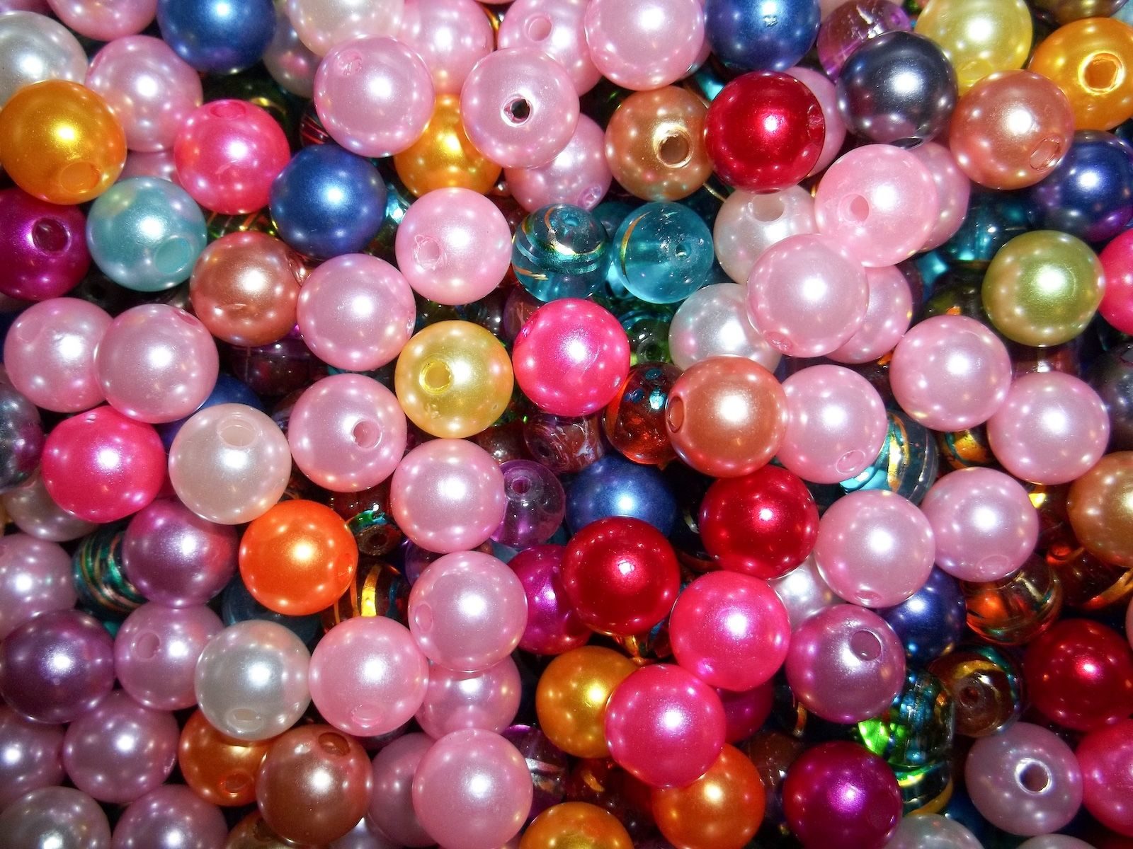 Мастер-класс по изготовлению украшений в библиотеке № 169 «Проспект» – события на сайте «Московские Сезоны»