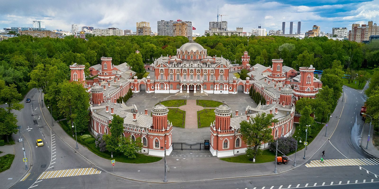 «Виват, Россия!» в Петровском путевом дворце – события на сайте «Московские Сезоны»