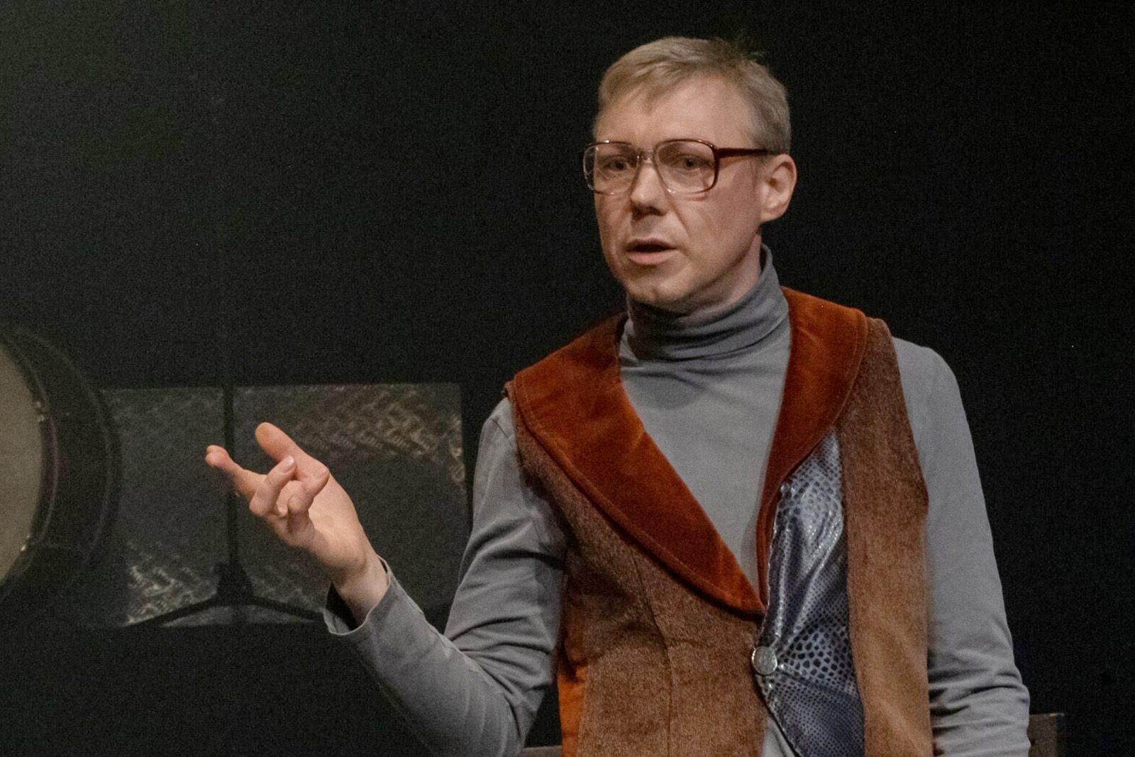 «Апология абсурда» в Культурном центре ЗИЛ – события на сайте «Московские Сезоны»