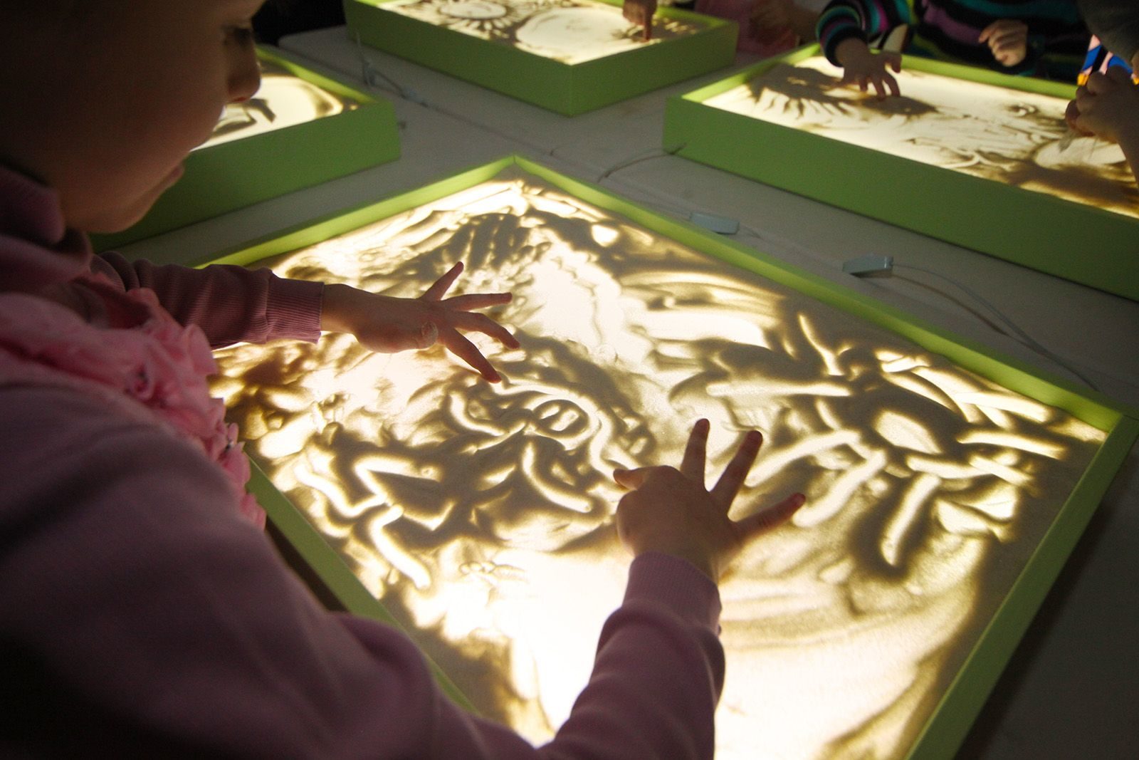 «Аппликация цветным песком» в детской библиотеке № 72 – события на сайте «Московские Сезоны»