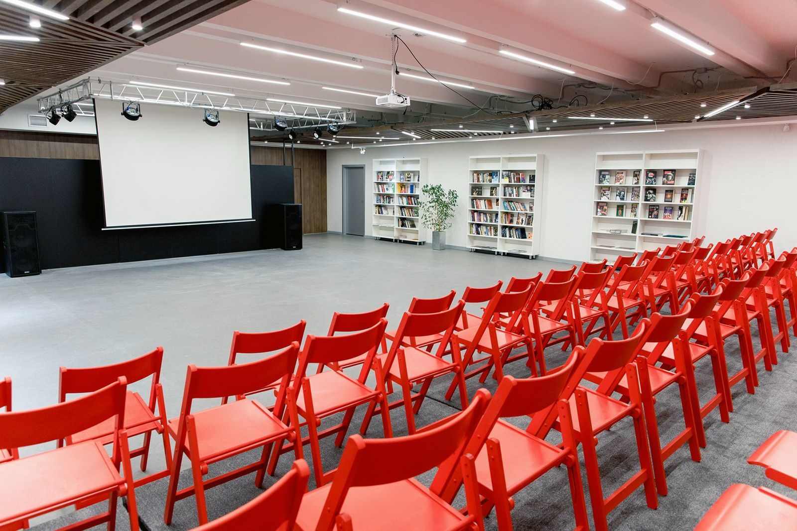 «Профессионалы — детям» в библиотеке № 252 – события на сайте «Московские Сезоны»