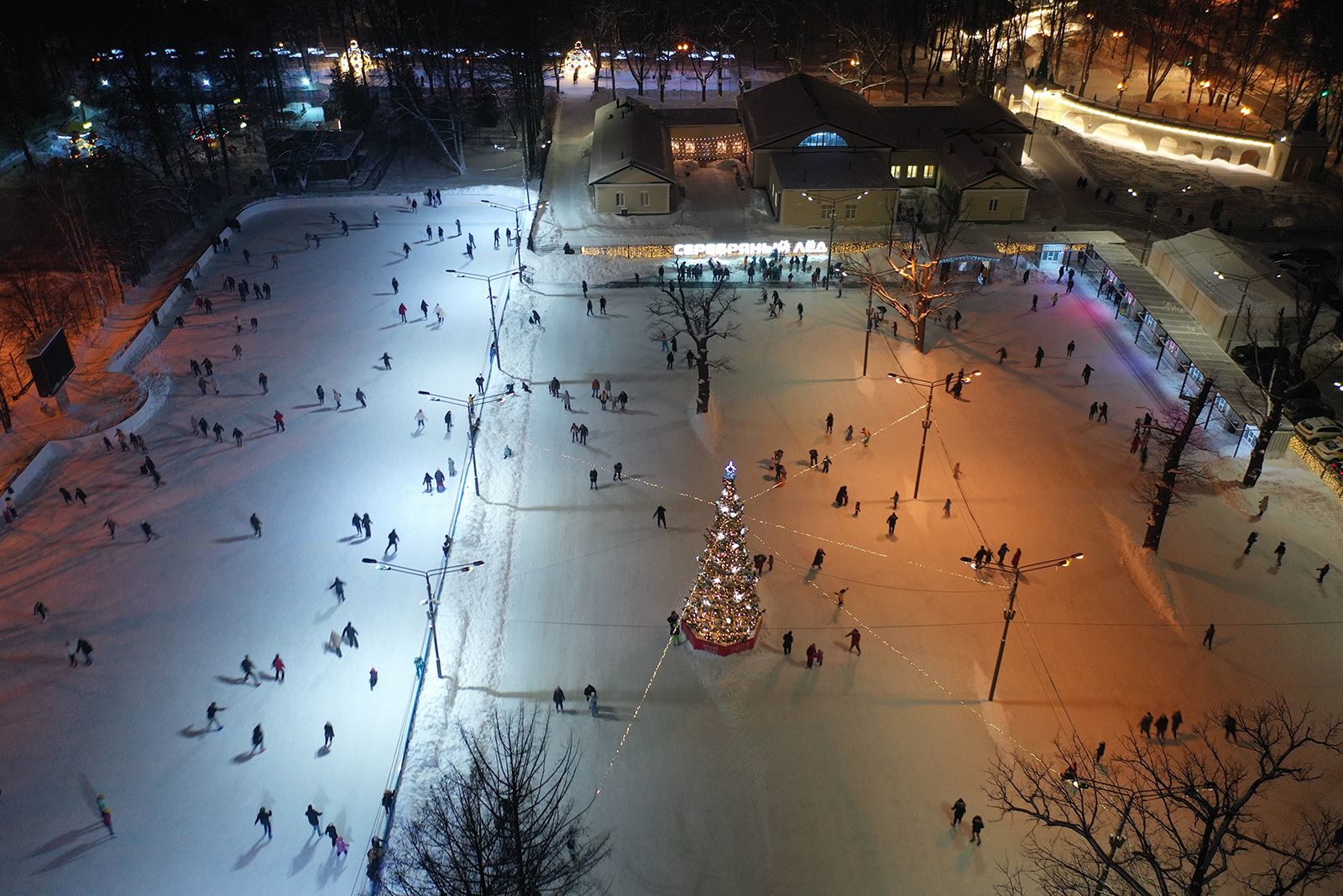 Открытие зимнего сезона на катке «Серебряный лед» в Измайловском парке – события на сайте «Московские Сезоны»