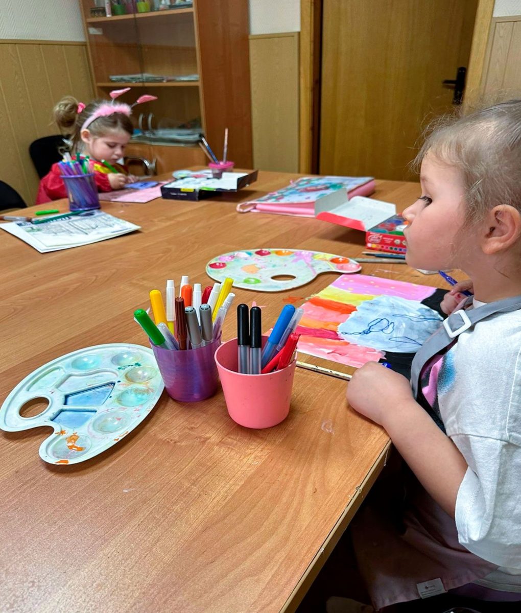 «Краски жизни» в центре культуры «Спутник» – события на сайте «Московские Сезоны»