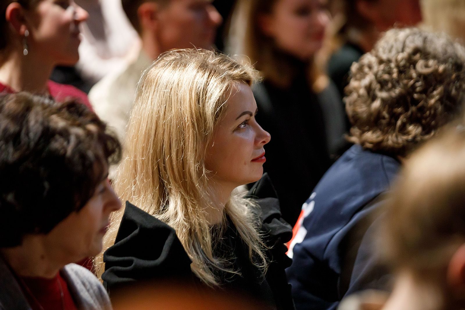 «Новогодние приключения Нюры-буфетчицы, или Колобка не видели?» в Доме культуры «Десна» – события на сайте «Московские Сезоны»