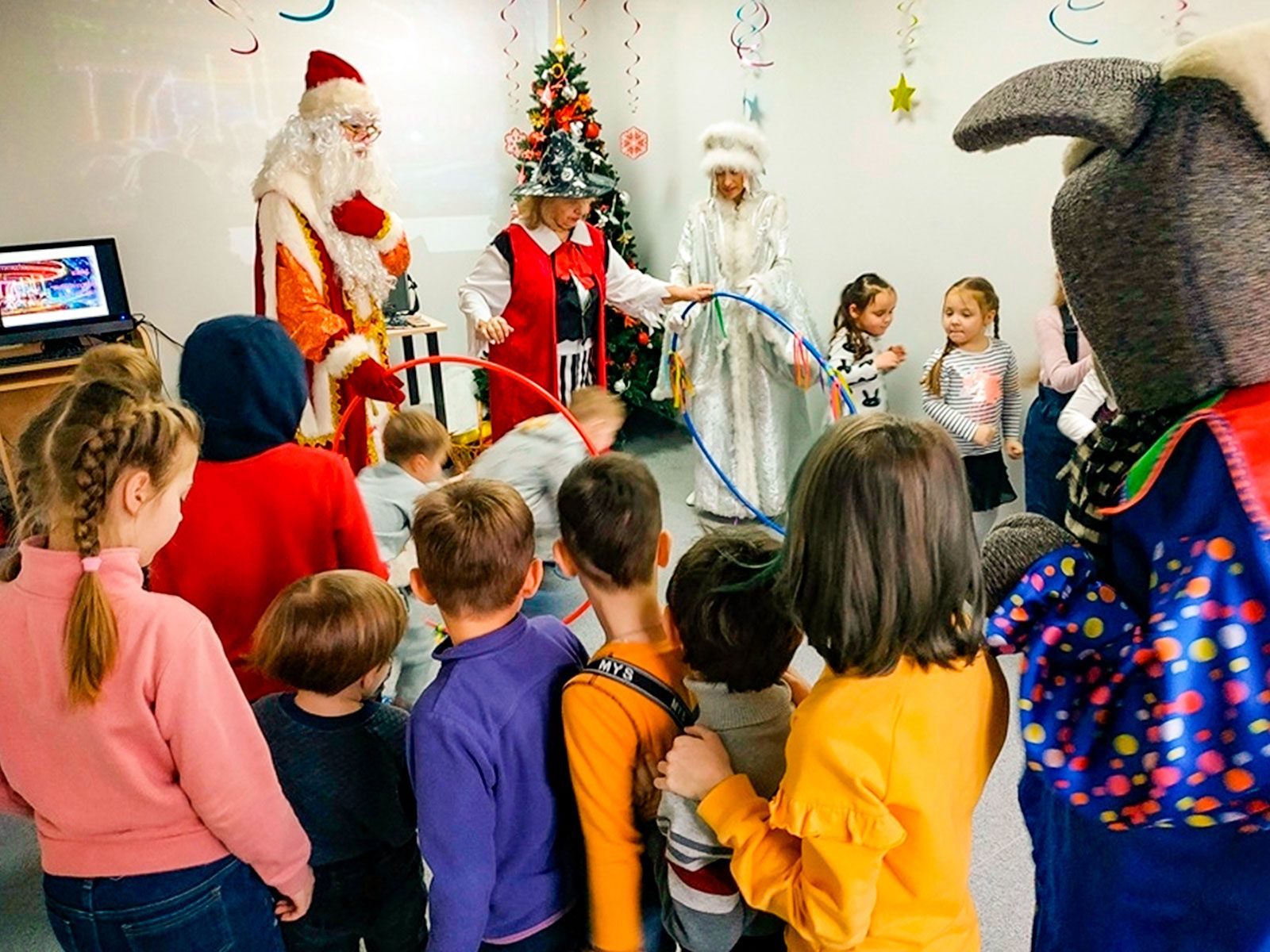 «Пахнут праздником иголки хвойных веточек лесных» в библиотеке № 233 – события на сайте «Московские Сезоны»