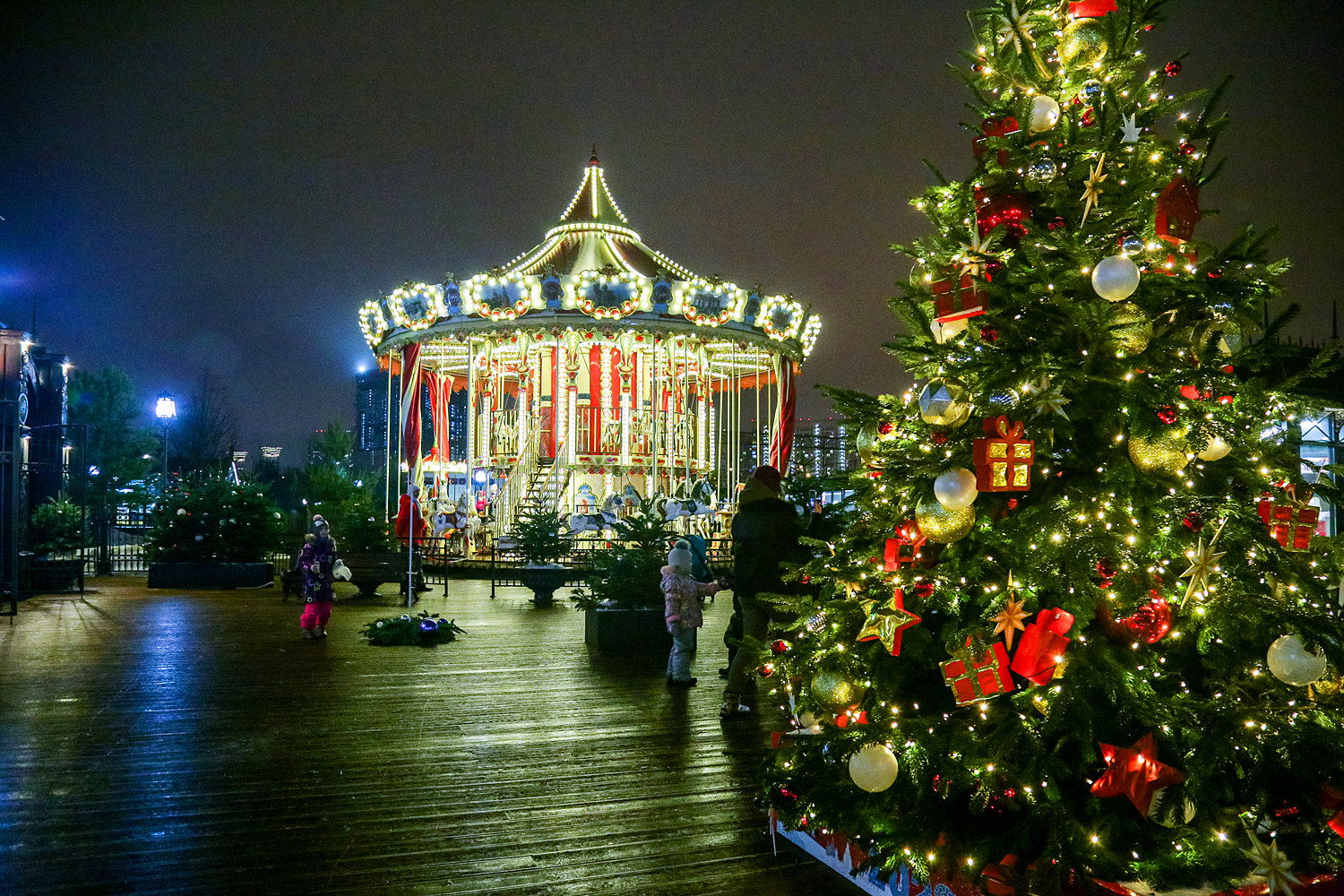 Ремесленная мастерская и роспись елочных шаров в Очаково-Матвеевском – события на сайте «Московские Сезоны»