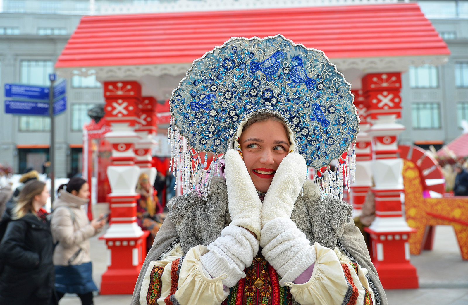 Блинный марафон, театральная программа и много музыки на Кузнецком мосту – события на сайте «Московские Сезоны»