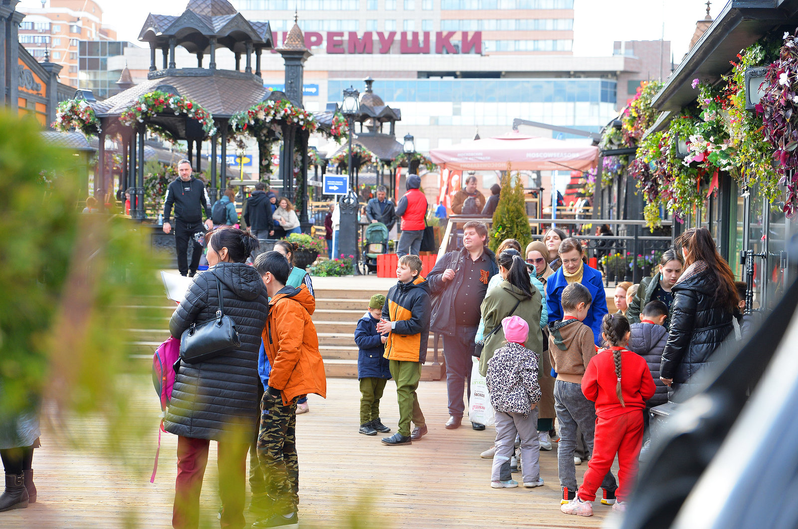 Кулинарные мастер-классы, фольклорные ансамбли, спектакли и шоу на офире в Новых Черемушках – события на сайте «Московские Сезоны»