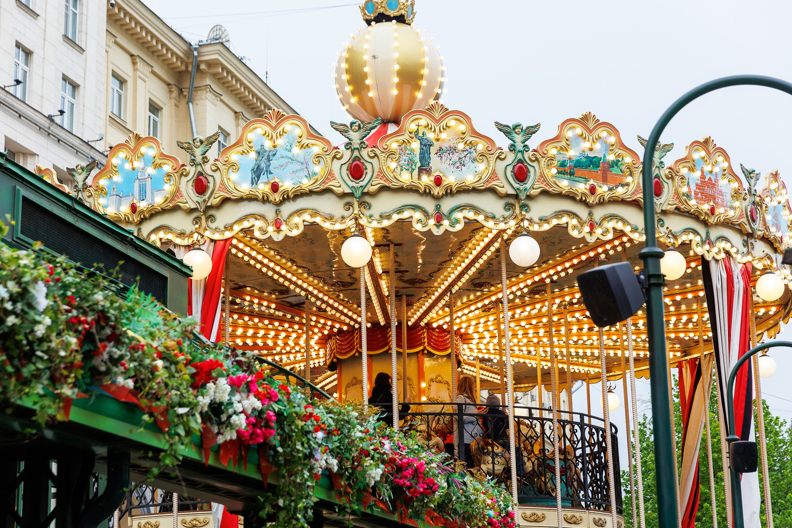 Исторические, художественные, творческие мастер-классы и большая концертная программа на Тверской площади – события на сайте «Московские Сезоны»