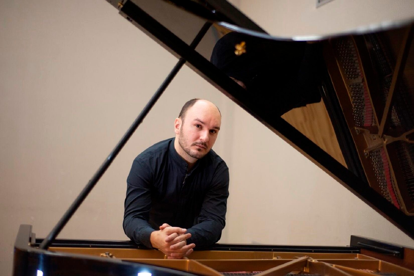 «“Классика в Царицыне”. Анна Савкина (скрипка), Рустам Мурадов (фортепиано)» в Оперном доме в музее-заповеднике «Царицыно» – события на сайте «Московские Сезоны»