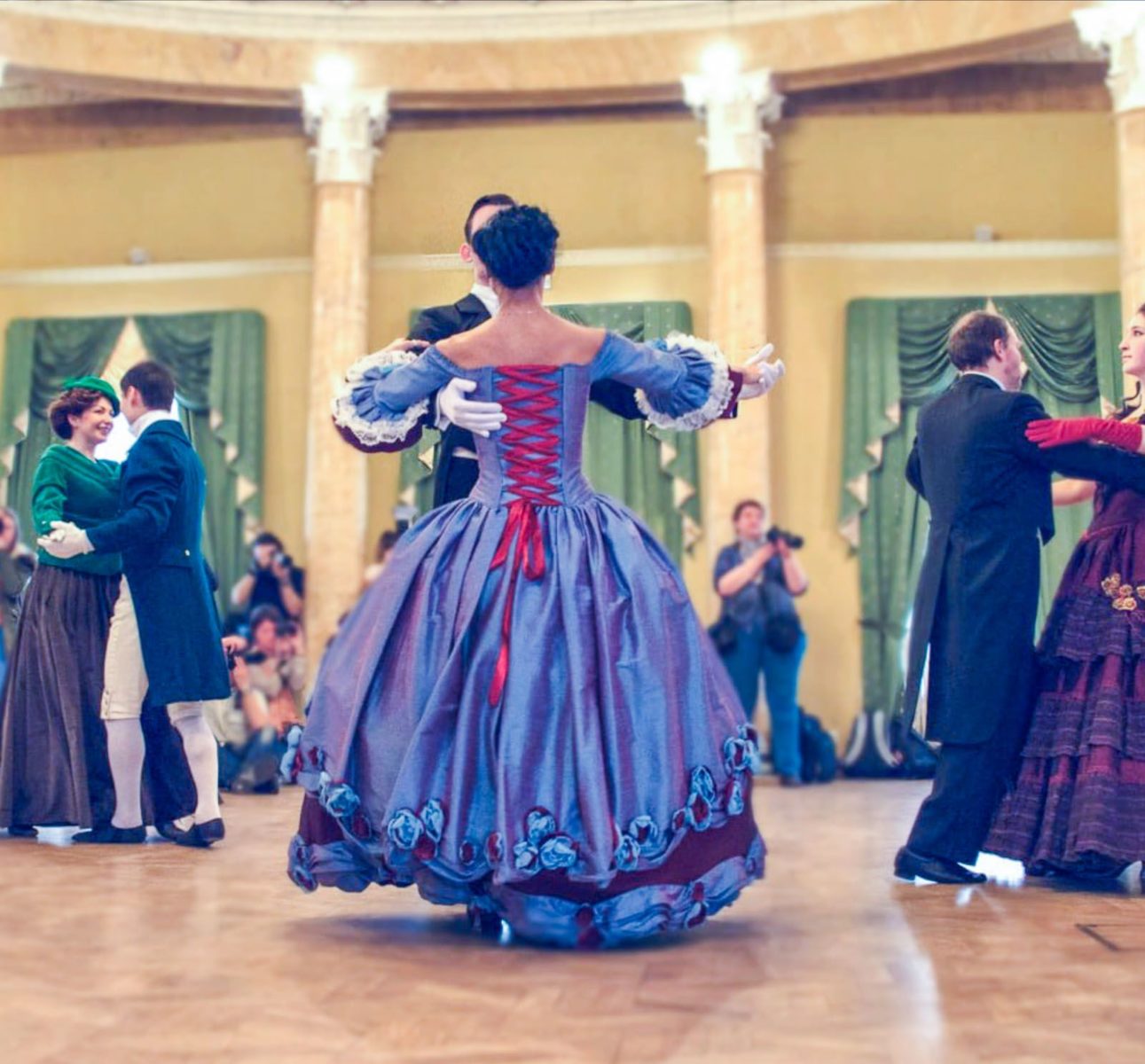 Открытый урок по историческим танцам в культурном центре «Марьина Роща» – события на сайте «Московские Сезоны»